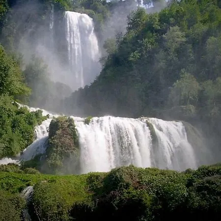 Il Casolare Della Cascata Guest house